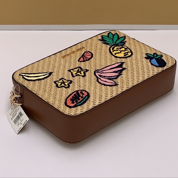 MICHAEL KORS ISLAND ESCAPE JSI LG EW CROSSBODY - Picture 13 of 15